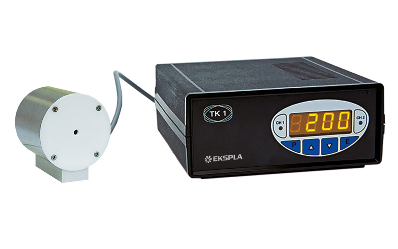 Temperature controller TK1 with nonlinear crystal oven KK1
